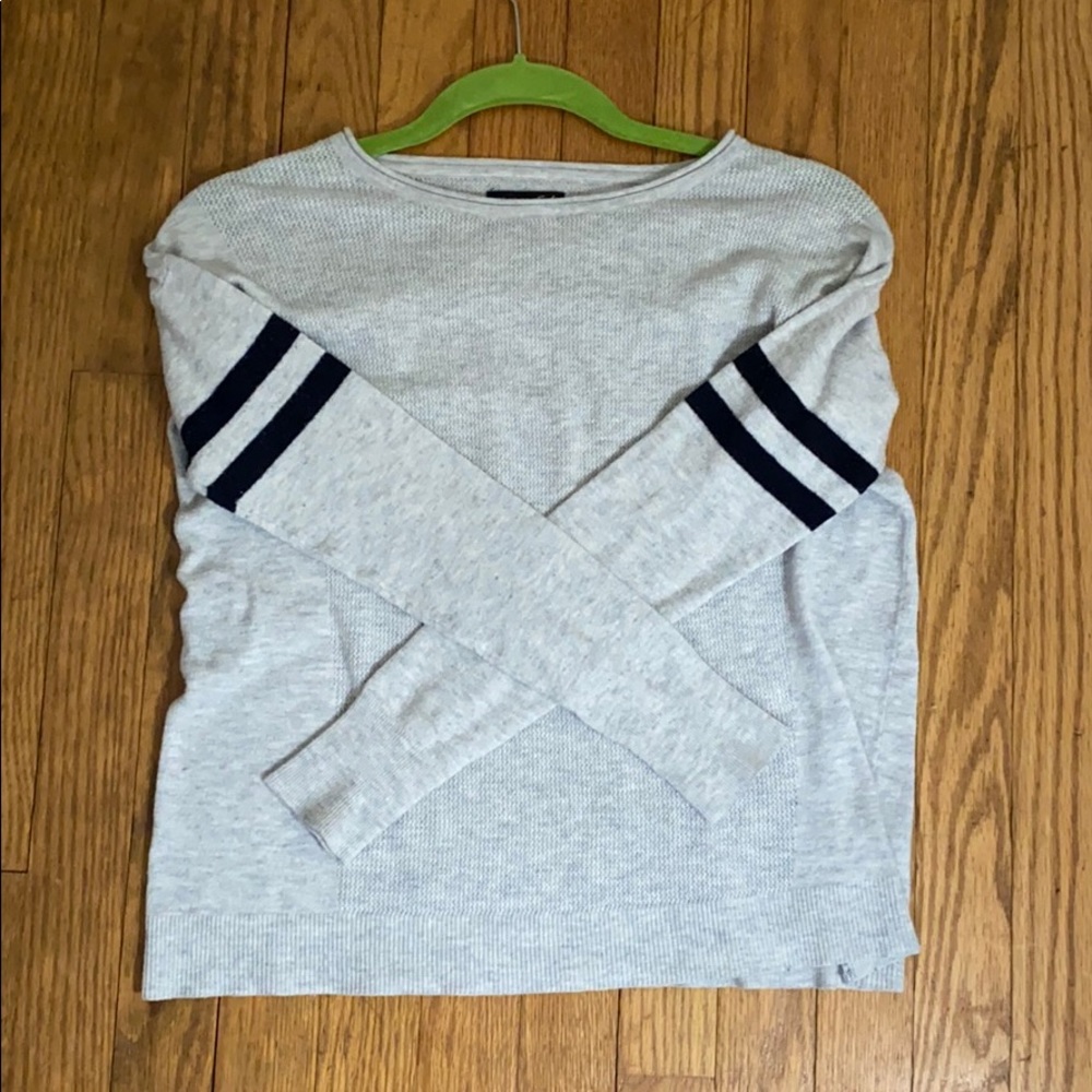 Gray long sleeve T 💕